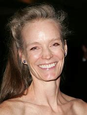 Suzy Amis